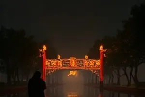夜航灯塔故事接龙灯塔与夜海封面